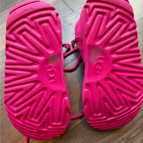 New Girls UGG boots girls size 11