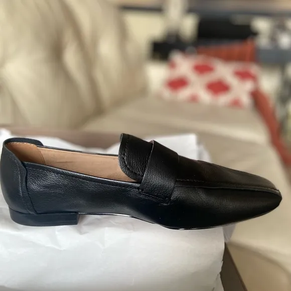 New Linea Paolo black tumbled leather shoes, still in box, never used