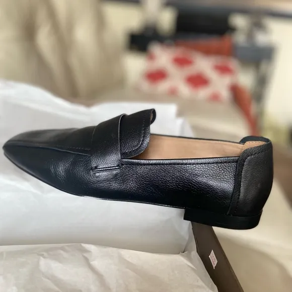 New Linea Paolo black tumbled leather shoes, still in box, never used