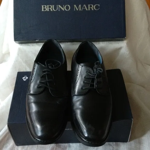 New men’s Sz 8W Bruno Marc classic Prince wide business to casual Oxford shoes