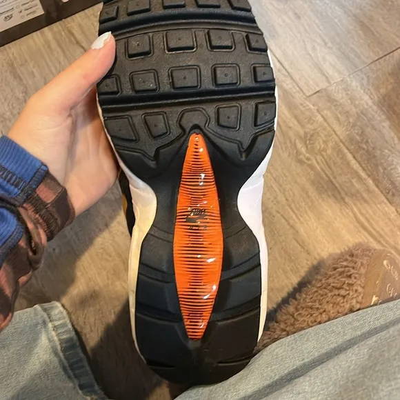 New!! Nike Boys's Air Max 95 sneakers