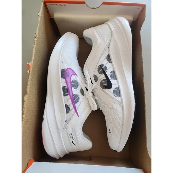 New Nike Men's Quest 5 Running Athletic Shoes Size 13 White Fuchsia DD0204-102