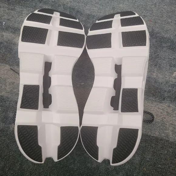 New On Cloudmonster Running Shoes