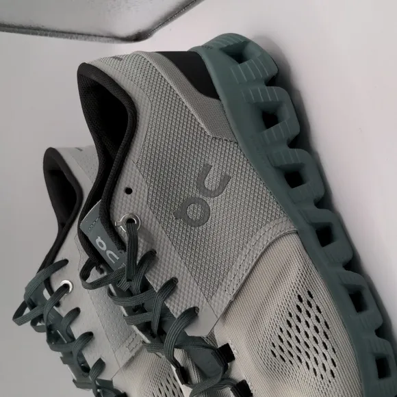 New On Running Cloud X Men's Running Shoes Glacier Grey Olive Sz 9.5