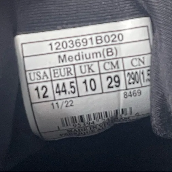 NEW Size 12 BROOKS Glycerin 20 Triple Black Women's Running Shoes