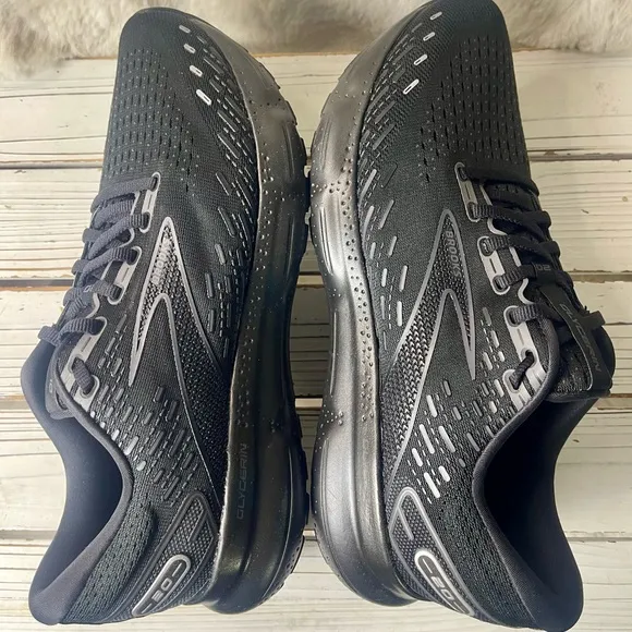NEW Size 12 BROOKS Glycerin 20 Triple Black Women's Running Shoes