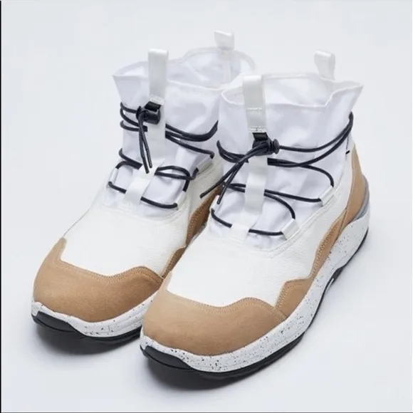 New  Suicoke Beige Robbs-ab Boots size 8