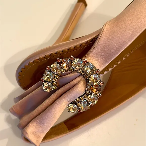 New TORY BURCH Pink Satin Slingback. Size 8.  Dust bag included.