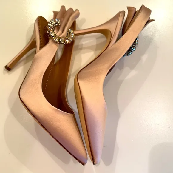 New TORY BURCH Pink Satin Slingback. Size 8.  Dust bag included.