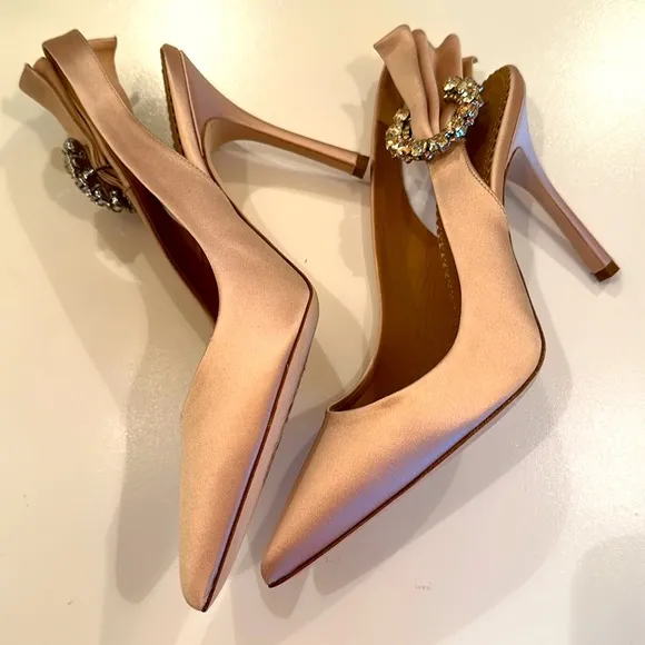 New TORY BURCH Pink Satin Slingback. Size 8.  Dust bag included.