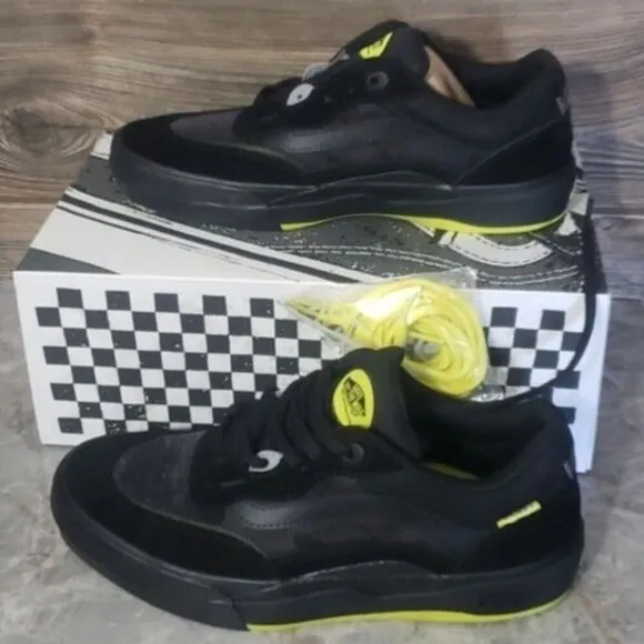 New Vans Wayvee Black Skateboarding Sneakers