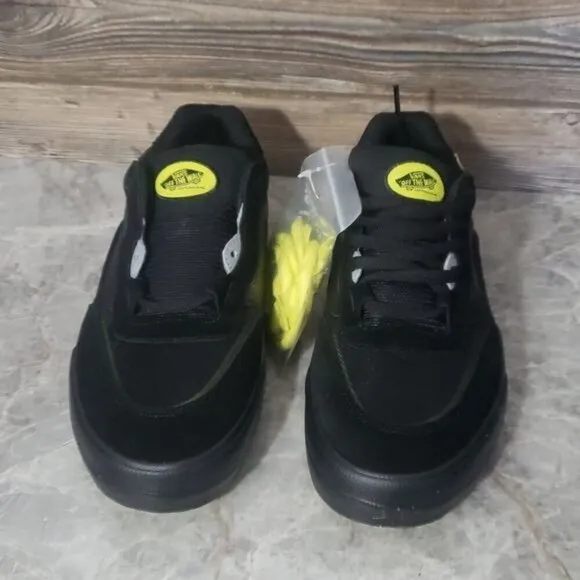 New Vans Wayvee Black Skateboarding Sneakers