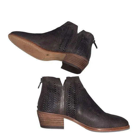 NEW Vince Camuto Gray Leather Patellen Booties Ankle Boots Shoes size 7.5 38