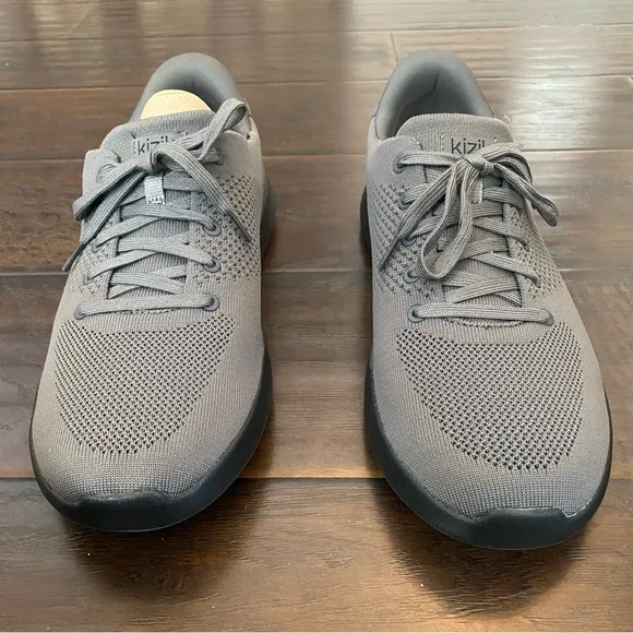 New with box Kizik Lima lace up sneakers unisex shoes men’s size size 12, 13