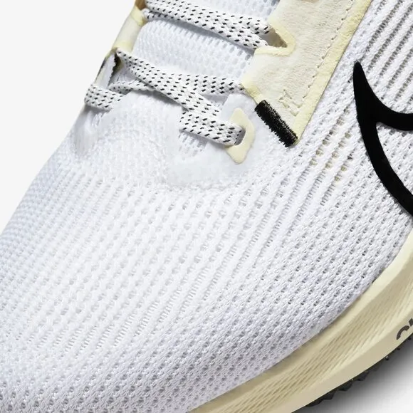 [NEW] Women's Nike Air Zoom Pegasus 40 Running Shoes White DV3854-100