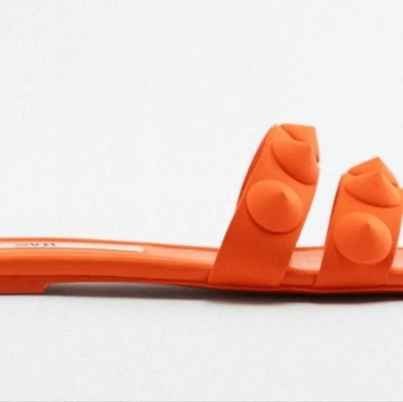 NEW ZARA WOMAN FLAT LEATHER WITH RUBBER STUDS ORANGE SANDALS SZ 10
