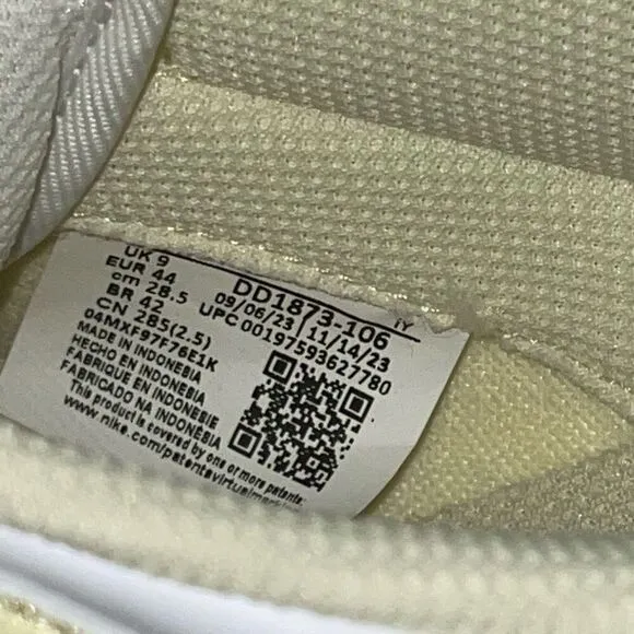 New Nike low dunk pastel yellow alabaster next nature sneakers size 11.5 W/10 M