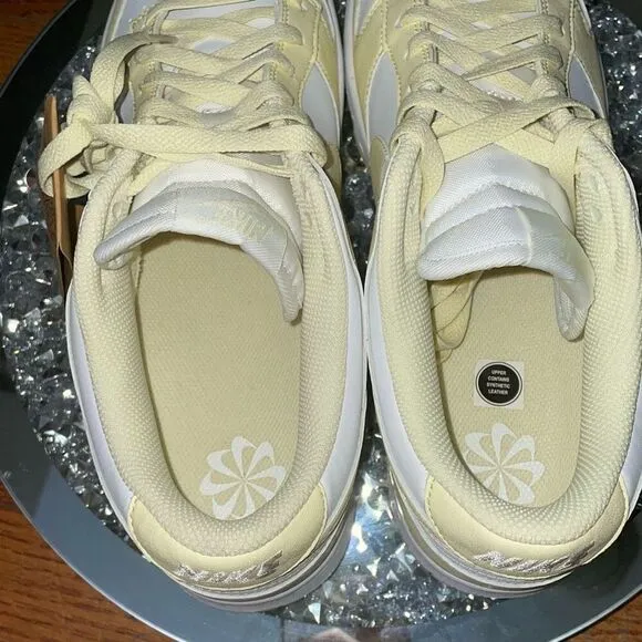 New Nike low dunk pastel yellow alabaster next nature sneakers size 11.5 W/10 M