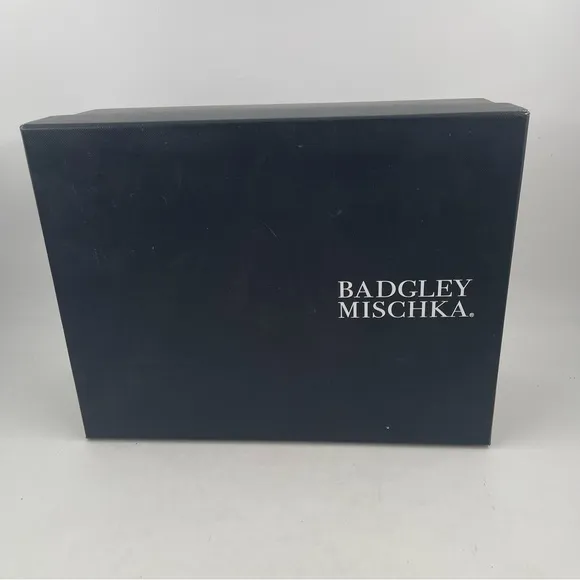 NIB! Badgley Mischka Women’s Urbana Pale Gold Glitter Stiletto Heel Sandals-8.5