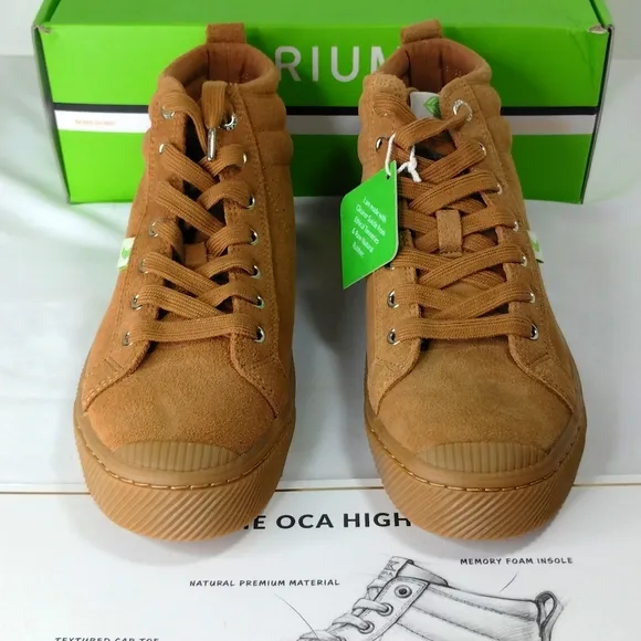 NIB Cariuma OCA High All Camel Suede Sneaker Unisex Men 7.5 Women 9