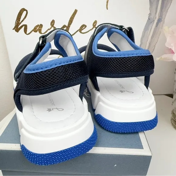 NIB Jacadi Boost Navy Blue and White Sandals Unisex
