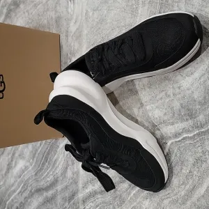 NIB (new in box) Women's size 7.5 UGG sneakers
