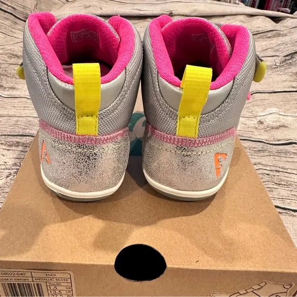NIB Plae Max High Top Velcro Sneakers in Gray, Silver and Pink Size 1.5