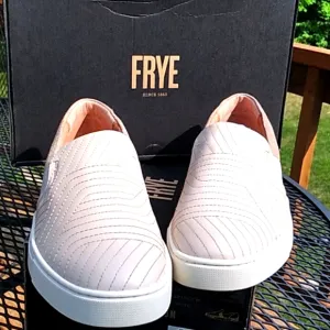 NIB Women's Frye Ivy Stitch off white shoes sz 10