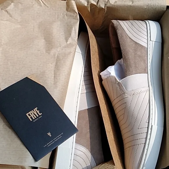 NIB Women's Frye Ivy Stitch off white shoes sz 10