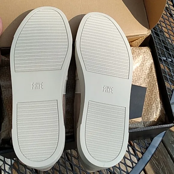 NIB Women's Frye Ivy Stitch off white shoes sz 10