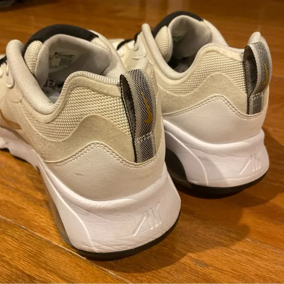 Nike Air 200 Men's White Sneakers Size 13 Athletic Casual
