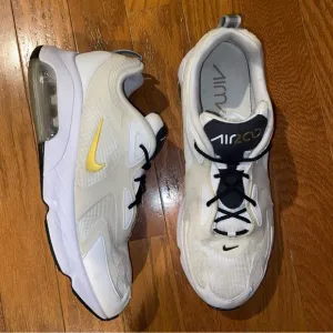 Nike Air 200 Men's White Sneakers Size 13 Athletic Casual