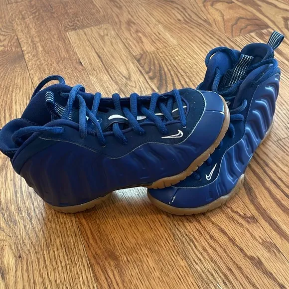 Nike Air Foamposite One Navy Gum (GS) Sneakers. Size 12c.