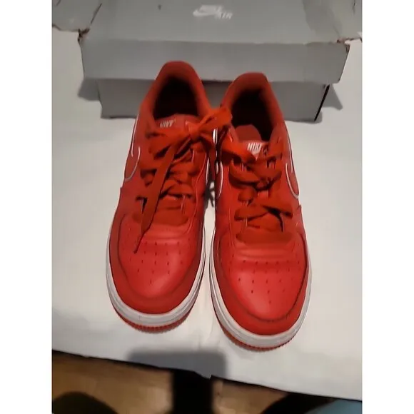 Nike Air Force 1  '07 Casual Shoes Picante Red / White Sz 6 Youth With BOX