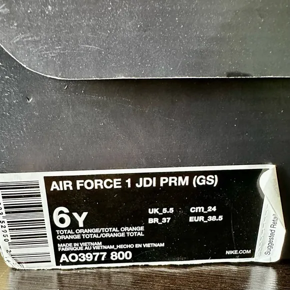 Nike Air Force 1 &quot;Just Do It&quot; Size 6Y Like New