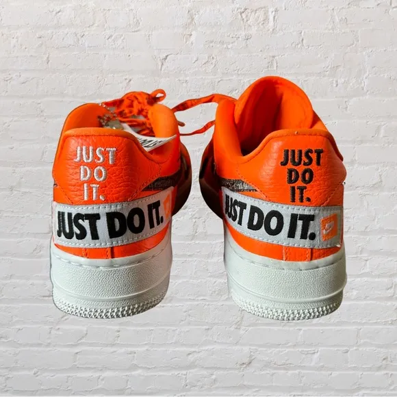 Nike Air Force 1 &quot;Just Do It&quot; Size 6Y Like New