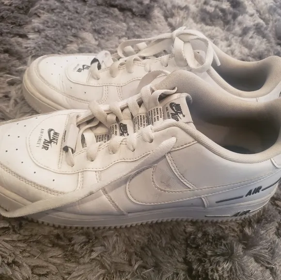 Nike Air Force 1 LV8 Double Air Sneakers