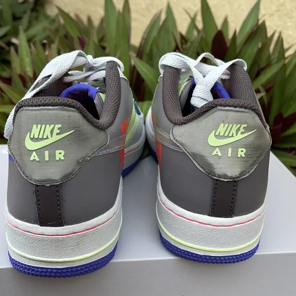 NIKE AIR FORCE 1 LV8 WMNS