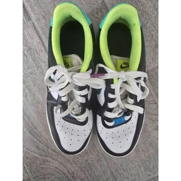 Nike Air Force 1 LV8 Low GS Graffiti Size 5 Youth