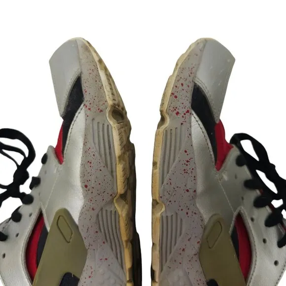 Nike Air Huarache Running Shoes Mens 9 Sneakers 777330 - 962 Silver Black Red