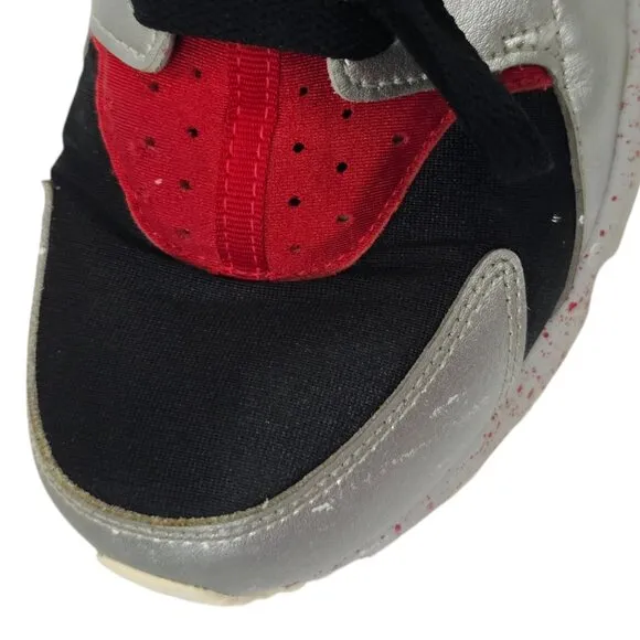 Nike Air Huarache Running Shoes Mens 9 Sneakers 777330 - 962 Silver Black Red