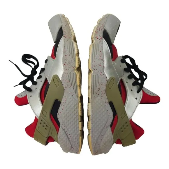 Nike Air Huarache Running Shoes Mens 9 Sneakers 777330 - 962 Silver Black Red
