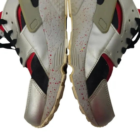 Nike Air Huarache Running Shoes Mens 9 Sneakers 777330 - 962 Silver Black Red