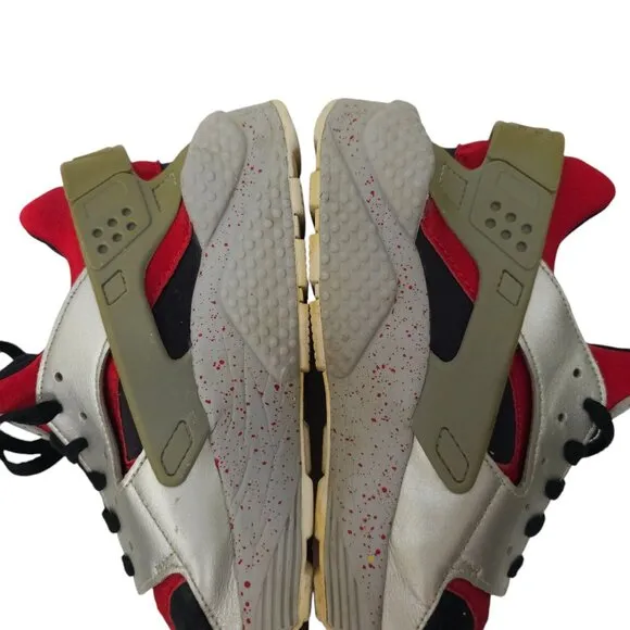 Nike Air Huarache Running Shoes Mens 9 Sneakers 777330 - 962 Silver Black Red