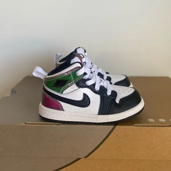Nike Air Jordan 1 Mid ‘Heat Reactive Color Change’ Toddler Sneakers - Size 6 C