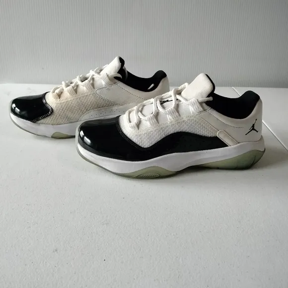 Nike Air Jordan 11 Low CMFT Concord Black White Mens 8 Sneakers DV2207-100