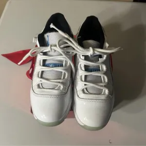 Nike Air Jordan 11 Low “Legend Blue” 505835-117  NO BOX SIZE 2Y UNISEX