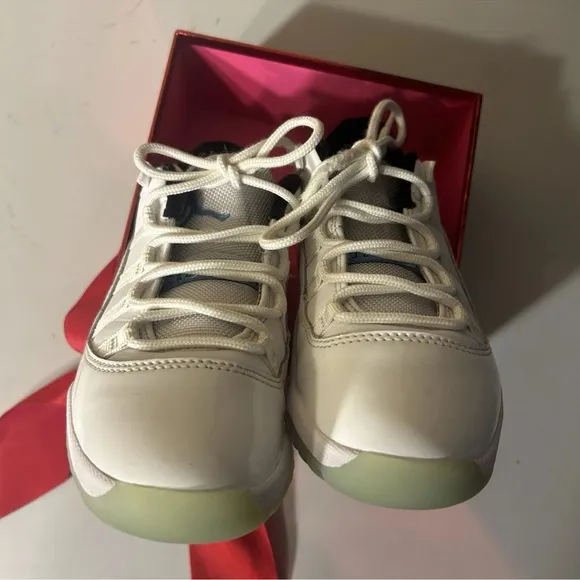 Nike Air Jordan 11 Low “Legend Blue” 505835-117  NO BOX SIZE 2Y UNISEX