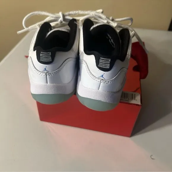 Nike Air Jordan 11 Low “Legend Blue” 505835-117  NO BOX SIZE 2Y UNISEX