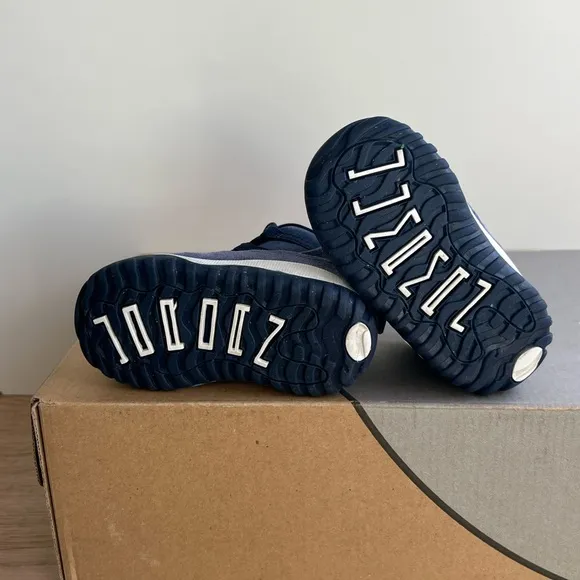 Nike Air Jordan 11 Midnight Navy Toddler Sneakers- SZ 4 C